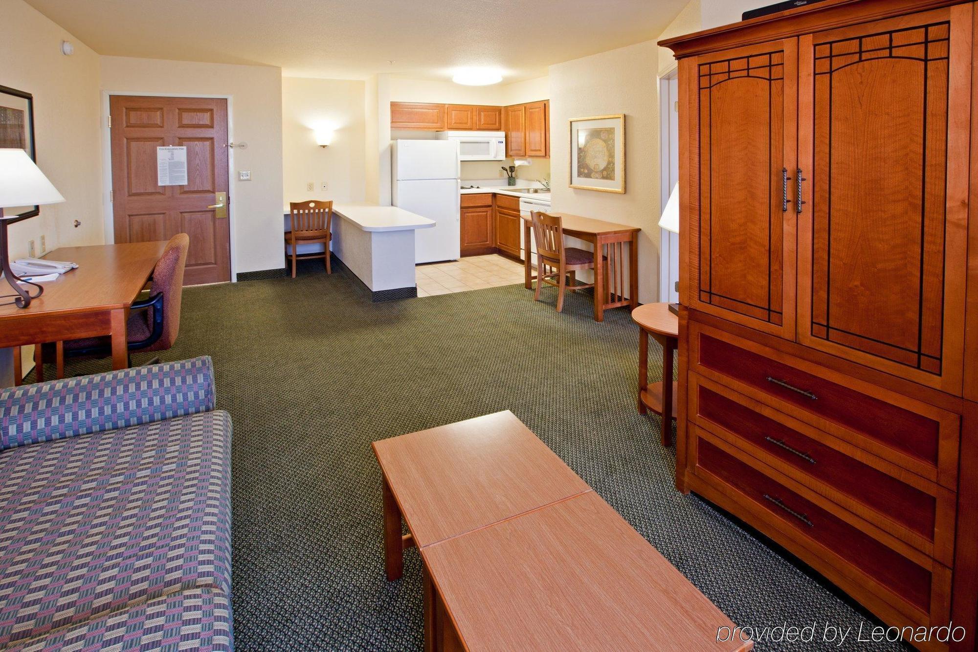 Staybridge Suites Hotel Springfield South, An Ihg Hotel Room photo